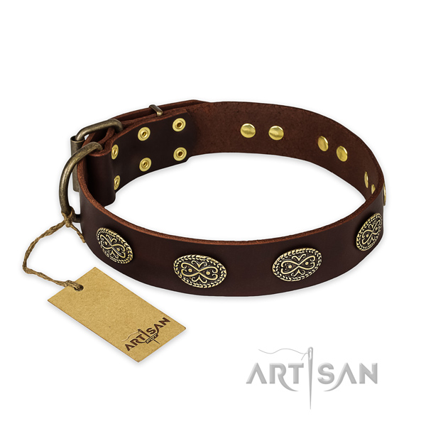 Top quality leather dog collar with corrosion resistant traditional buckle